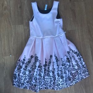 Girls dress